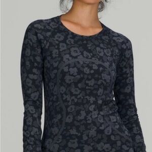 Lululemon Athletica Swiftly Tech Navy Floral Long Sleeve Top